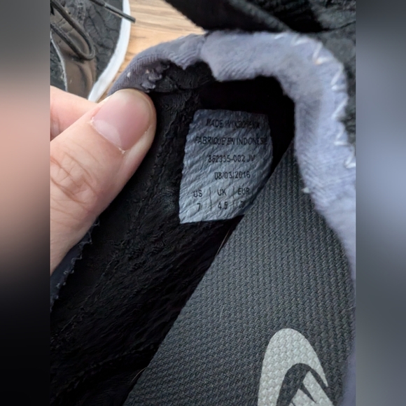 Nike Black Running Shoes - Size 7 - Picture 5 of 5